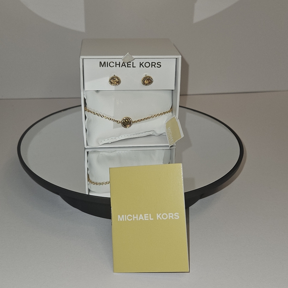 Michael Kors Earring and Bracelet gift set